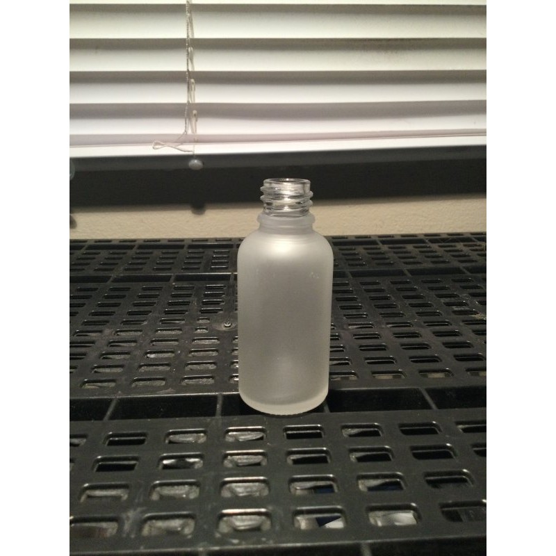 30 ml frosted glass bottle